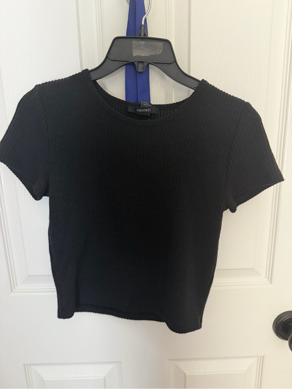 Forever 21 Black Ribbed Short Sleeve Crop Tee